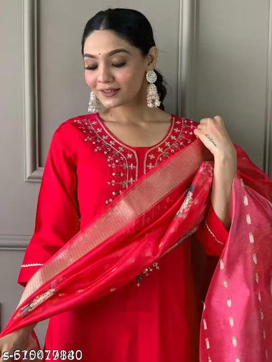 Women’s Elegant Red Ethnic Set with Organza Floral Dupatta